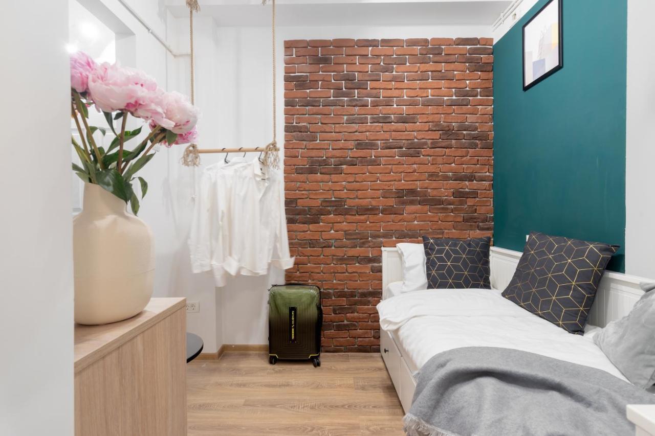 Ultra Central, 15 Sqm Studio By Urbanesq Bukarest Exteriör bild